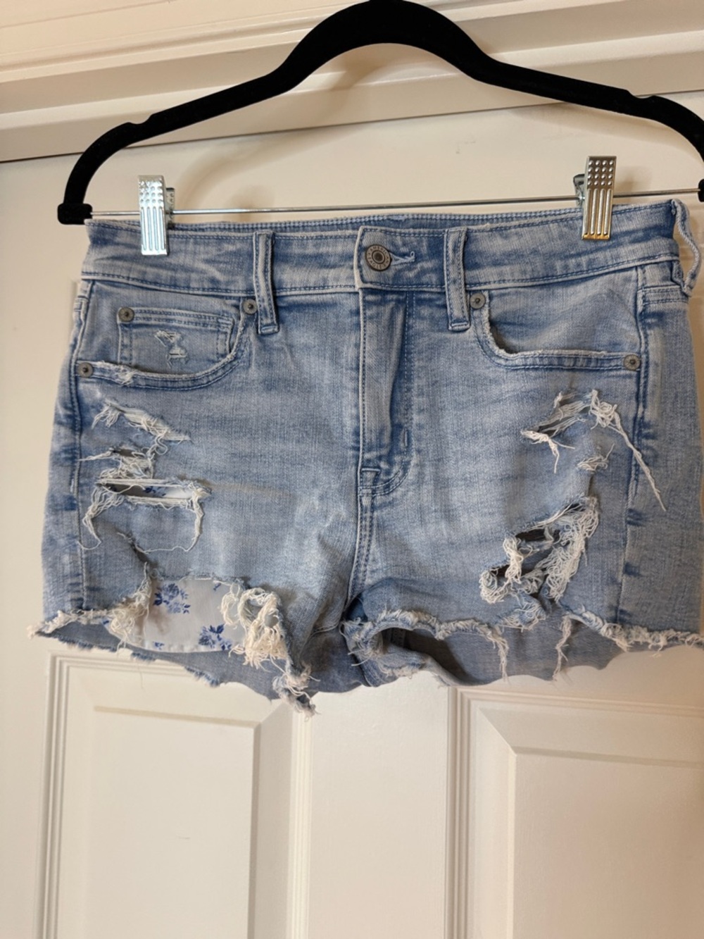 American Eagle Light Wash Distressed Denim Shorts - Women